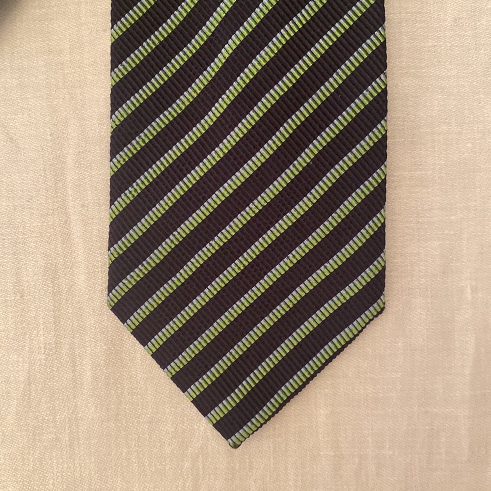 Authentic BALENCIAGA silk tie. - Picture 2 of 8